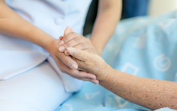 How to Achieve Balance in Life while Offering Elderly Caregiving